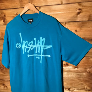 Stüssy Upside Down Script Spellout t shirt