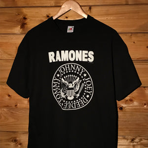 2005 Ramones Seal Stamp Spellout t shirt
