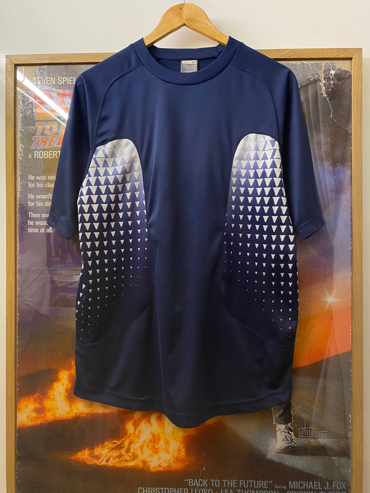 Nike navy t-shirt, photo 1 of 5