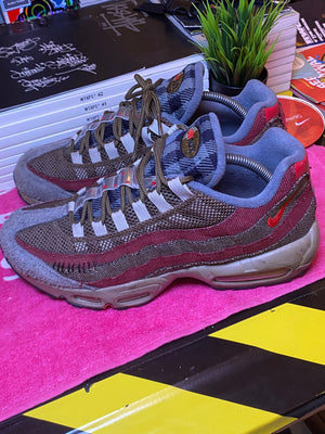 Nike brown shoes, photo 3 of 10