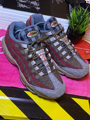 Nike brown shoes, photo 6 of 10