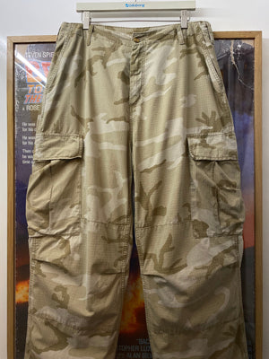 Carhartt beige trousers, photo 2 of 7