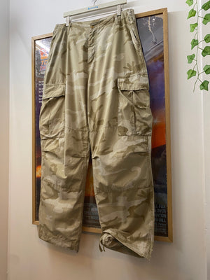 Carhartt beige trousers, photo 3 of 7