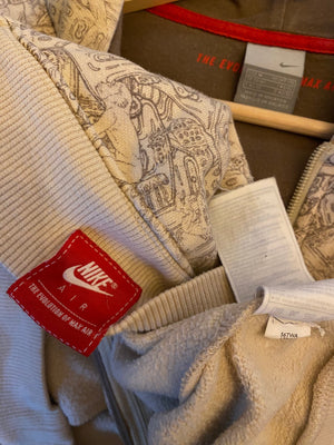 Nike beige hoodie, photo 7 of 7