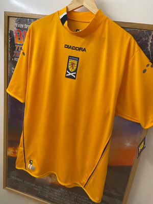Diadora yellow t-shirt, photo 5 of 6