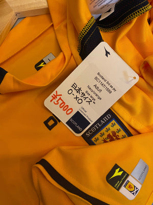 Diadora yellow t-shirt, photo 6 of 6