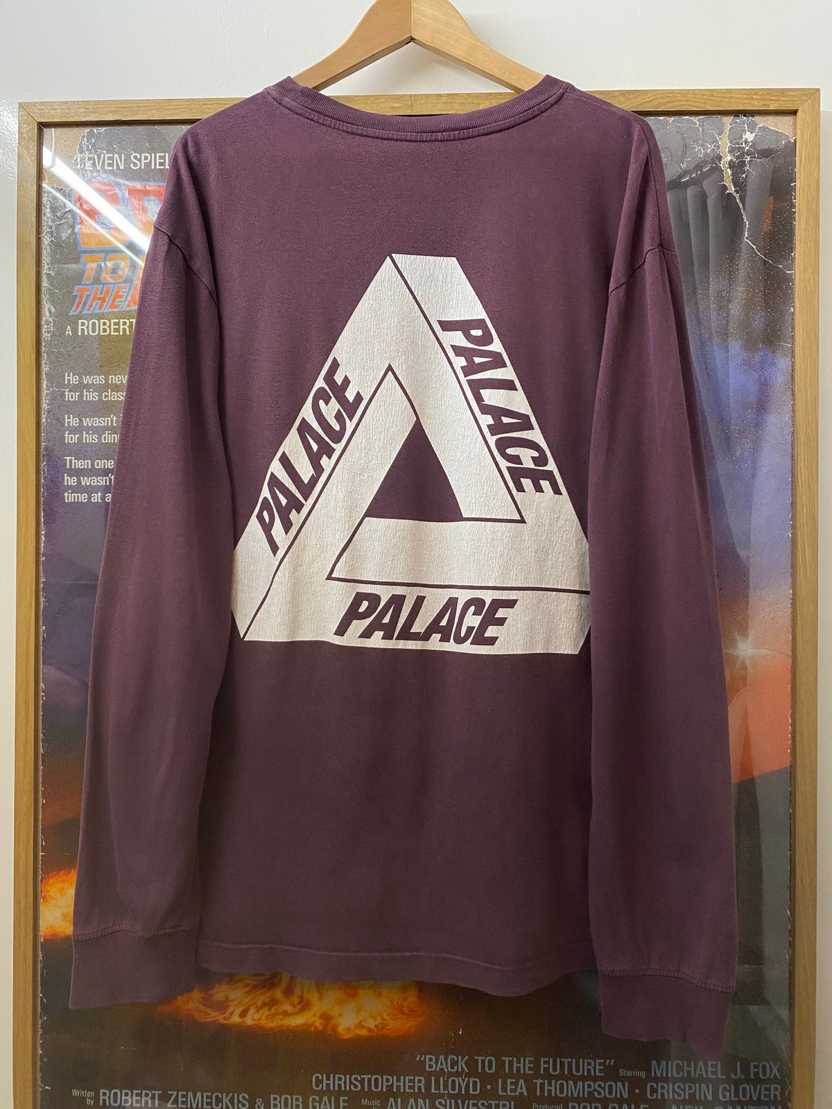 Palace burgundy t-shirt, photo 1 of 7