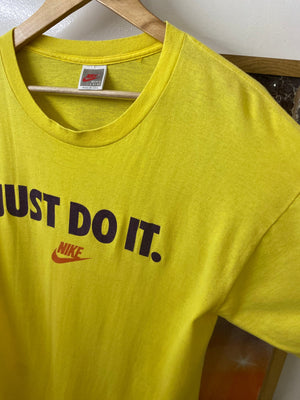Nike yellow t-shirt, photo 5 of 6