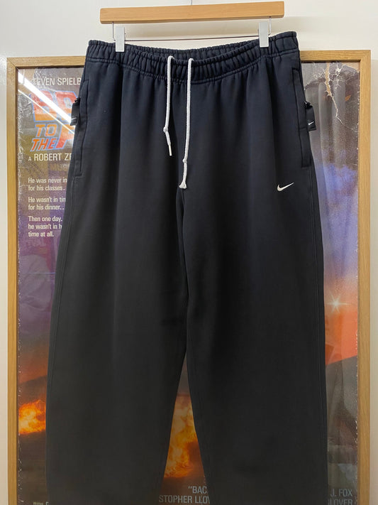 Nike black trousers, photo 1 of 7