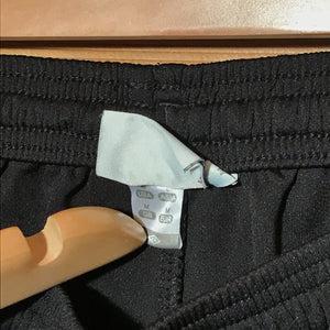 Umbro essentials shorts